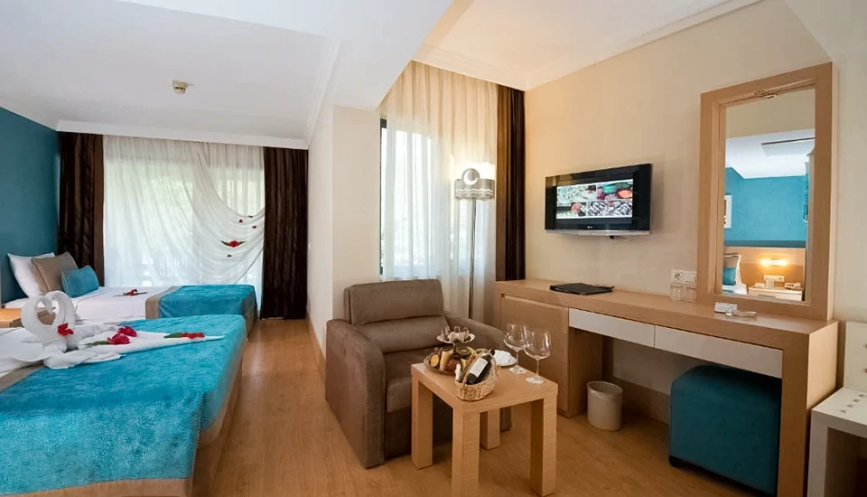 هتل لیماک لیمرا کمر آنتالیا